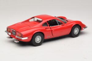 Ferrari Dino 246 Rouge Majorette 1:18 5271 Métal Moulé — image 3 sur 8