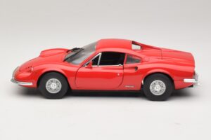 Ferrari Dino 246 Rouge Majorette 1:18 5271 Métal Moulé — image 4 sur 8