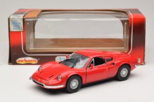 Ferrari Dino 246 Rouge Majorette 1:18 5271 Métal Moulé — image 8 sur 8