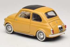 Fiat 500 Jaune Solido 1:18 8042 Métal Moulé — image 7 sur 8