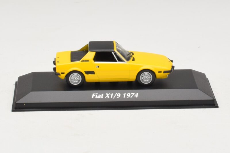 Fiat X1/9 Jaune Maxichamps 1:43 Fiat X1/9 Jaune Maxichamps 1:43 940121660 Métal Moulé