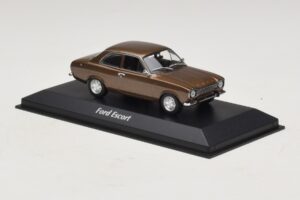 Ford Escort Mk1 Marron Métallisé Maxichamps 1:43 940081000 Métal Moulé — image 3 sur 5