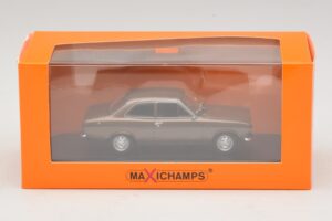 Ford Escort Mk1 Marron Métallisé Maxichamps 1:43 940081000 Métal Moulé — image 5 sur 5