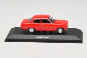 Ford Escort Mk1 Rouge Maxichamps 1:43 940081001 Métal Moulé