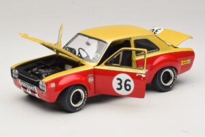 Ford Escort Mk1 TC #36 F. Gardner / D. Glemser Grand Prix der Tourenwagen 1968 Minichamps 1:18 100688136 Métal Moulé — image 2 sur 8