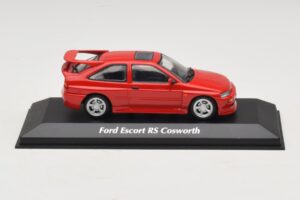 Ford Escort RS Cosworth Rouge Maxichamps 1:43 940082100 Métal Moulé