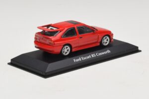 Ford Escort RS Cosworth Rouge Maxichamps 1:43 940082100 Métal Moulé — image 2 sur 5