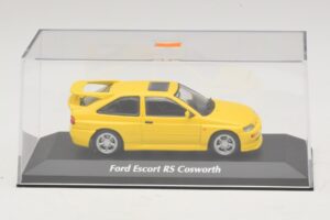 Ford Escort RS Cosworth Jaune Maxichamps 1:43 940082101 Métal Moulé — image 4 sur 5