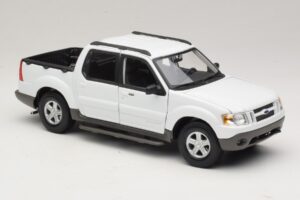 Ford Explorer Sport Trac Blanc Maisto 1:18 36891 Métal Moulé — image 6 sur 8