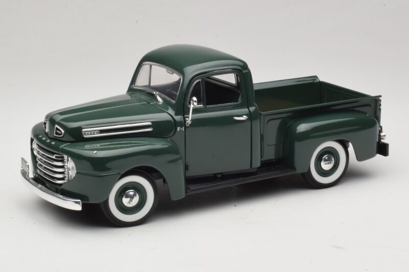 Ford F-1 Vert Road Legends 1:18 92218 Métal Moulé