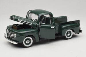 Ford F-1 Vert Road Legends 1:18 92218 Métal Moulé — image 2 sur 8