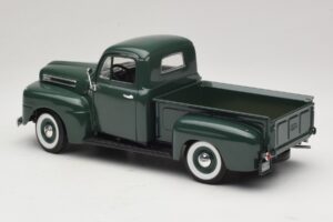 Ford F-1 Vert Road Legends 1:18 92218 Métal Moulé — image 7 sur 8