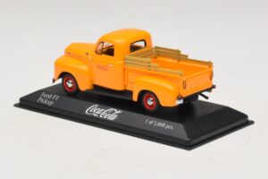 Ford F1 Coca-Cola Minichamps 1:43 400082062 Métal Moulé — image 3 sur 5