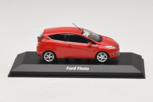 Ford Fiesta Mk7 Rouge Maxichamps 1:43 940088000 Métal Moulé