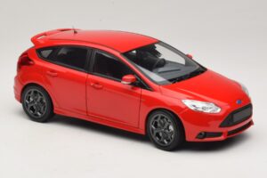 Ford Focus ST Mk2 Rouge Minichamps 1:18 110082002 Métal Moulé — image 6 sur 8