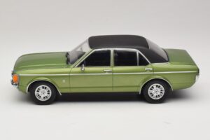 Ford Granada Mk1 Vert Métallisé & Noir MCG 1:18 MCG18569 Métal Moulé — image 3 sur 6