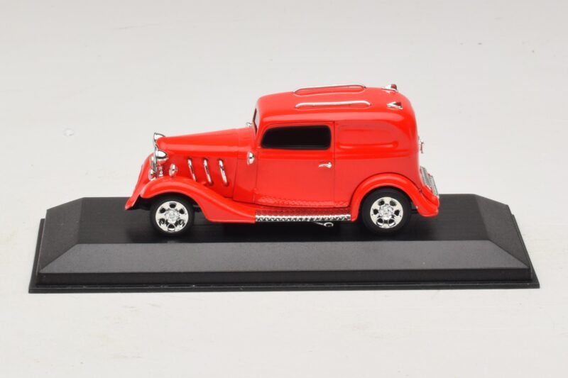 Ford Hot Rod Rouge Minichamps 1:43 Ford Hot Rod Rouge Minichamps 1:43 400142264 Métal Moulé