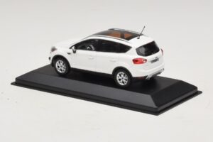 Ford Kuga Mk1 Blanc Édition Concessionnaire Minichamps 1:43 KUGA002 Métal Moulé — image 3 sur 5