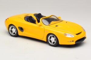 Ford Mustang Mach III Cabriolet Jaune Maisto 1:18 32815 Métal Moulé — image 6 sur 8