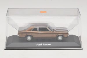 Ford Taunus TC Marron Métallisé Maxichamps 1:43 940081300 Métal Moulé — image 4 sur 5