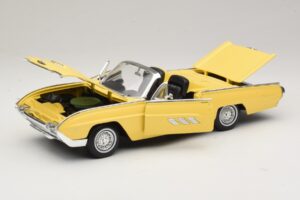 Ford Thunderbird Cabriolet Jaune Anson 1:18 30334-P1 Métal Moulé — image 2 sur 8