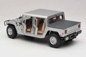 Hummer H1 Hardtop Argent Maisto 1:18 36857 Métal Moulé — image 5 sur 8