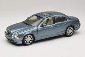 Jaguar S-Type X200 Bleu Maisto 1:18 31865 Métal Moulé