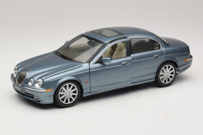 Jaguar S-Type X200 Bleu Maisto 1:18 31865 Métal Moulé