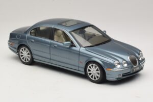 Jaguar S-Type X200 Bleu Maisto 1:18 31865 Métal Moulé — image 6 sur 8