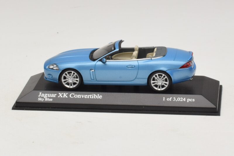 Jaguar XK X150 Cabriolet Bleu Clair Métallisé Minichamps 1:43 400130530 Métal Moulé