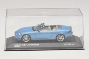 Jaguar XK X150 Cabriolet Bleu Clair Métallisé Minichamps 1:43 400130530 Métal Moulé — image 4 sur 5
