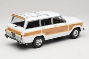 Jeep Grand Wagoneer Blanc KK-Scale 1:18 KKDC181111 Métal Moulé — image 2 sur 6