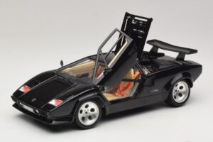 Lamborghini Countach 5000 Quattrovalvole Noir Bburago 1:18 3337 Métal Moulé — image 2 sur 8