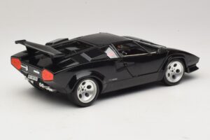 Lamborghini Countach 5000 Quattrovalvole Noir Bburago 1:18 3337 Métal Moulé — image 3 sur 8