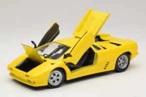 Lamborghini Diablo Jaune Maisto 1:18 32803 Métal Moulé — image 2 sur 8
