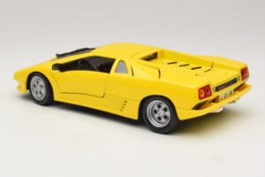 Lamborghini Diablo Jaune Maisto 1:18 32803 Métal Moulé — image 7 sur 8