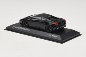 Lamborghini Gallardo Noir Minichamps 1:43 400103504 Métal Moulé — image 3 sur 5