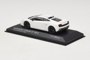 Lamborghini Gallardo LP550-2 Tricolore Blanc Minichamps 1:43 400103801 Métal Moulé — image 3 sur 5