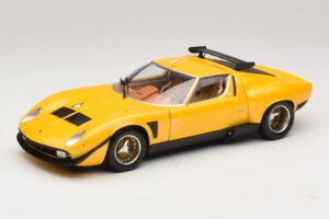 Lamborghini Miura SVR Jaune & Noir Kyosho 1:18 08319GY Métal Moulé