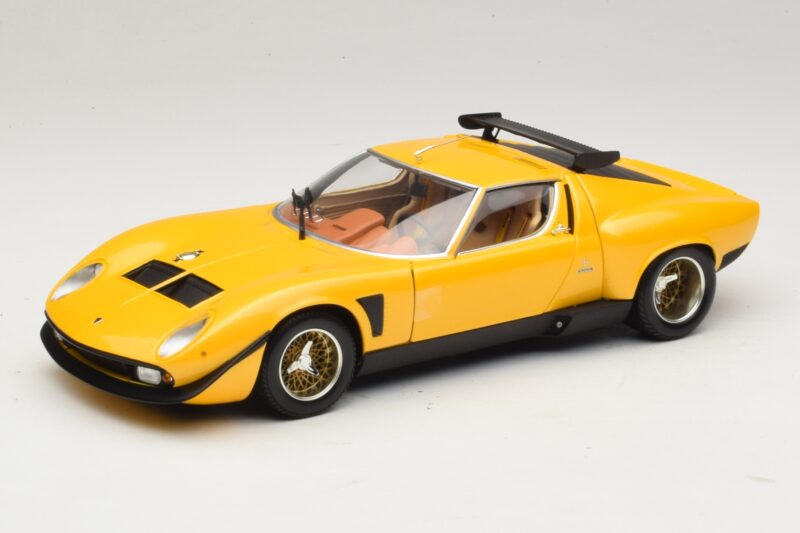 Lamborghini Miura SVR Jaune & Noir Kyosho 1:18 08319GY Métal Moulé
