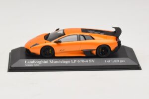 Lamborghini Murcielago LP670-4 SV Orange Métallisé Minichamps 1:43 400103942 Métal Moulé