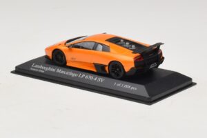 Lamborghini Murcielago LP670-4 SV Orange Métallisé Minichamps 1:43 400103942 Métal Moulé — image 3 sur 5