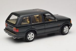 Land Rover Range Rover P38A 4.6 HSE Vert Métallisé AUTOart 1:18 70010 Métal Moulé — image 3 sur 8