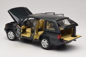 Land Rover Range Rover P38A 4.6 HSE Vert Métallisé AUTOart 1:18 70010 Métal Moulé — image 5 sur 8