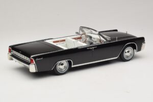 Lincoln Continental Convertible Noir Bad Boys KK-Scale 1:18 KKDC181521 Métal Moulé — image 3 sur 7