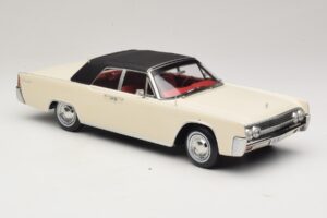 Lincoln Continental Convertible Blanc John F. Kennedy KK-Scale 1:18 KKDC181523 Métal Moulé — image 5 sur 7
