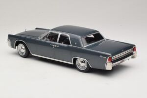 Lincoln Continental Gris Métallisé Marnie KK-Scale 1:18 KKDC181482 Métal Moulé — image 5 sur 6