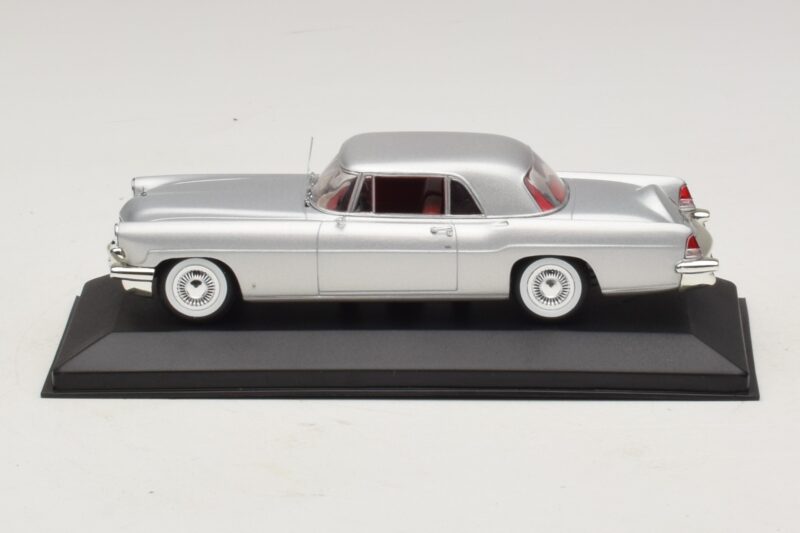 Lincoln Continental Mark II Argent Minichamps 1:43 Lincoln Continental Mark II Argent Minichamps 1:43 400082301 Métal Moulé