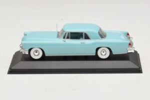Lincoln Continental Mark II Turquoise Minichamps 1:43 Lincoln Continental Mark II Turquoise Minichamps 1:43 400082305 Métal Moulé