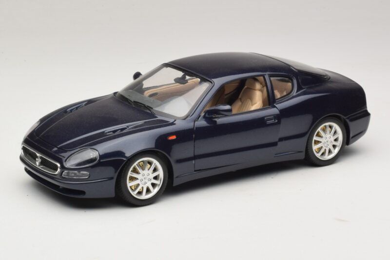 Maserati 3200 GT Bleu Bburago 1:18 3371-P1 Métal Moulé
